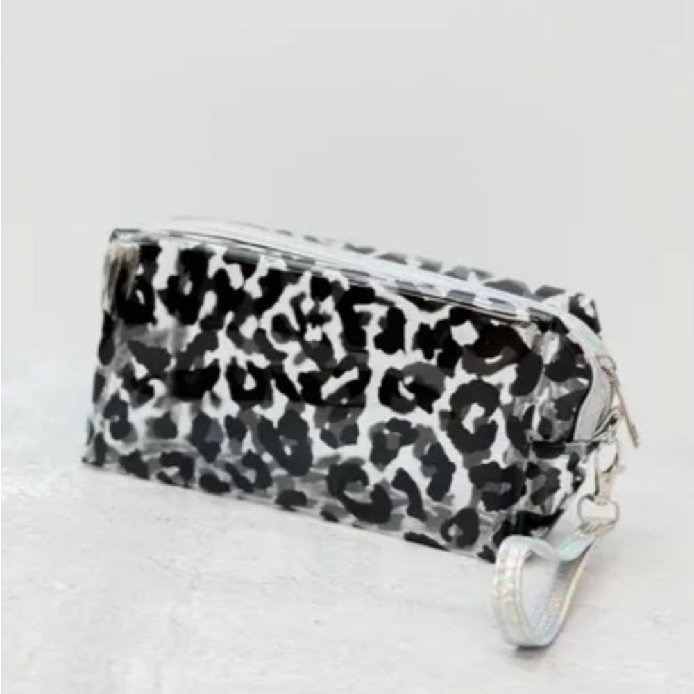 Leopard Print Zip Closure Cosmetics Case